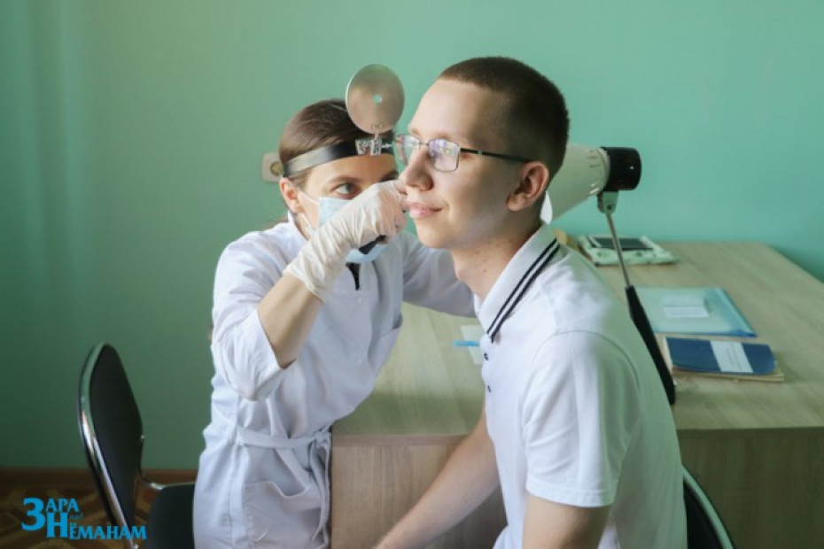 В Мостовском райвоенкомате организовано медицинское освидетельствование призывников