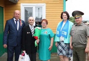Накануне Дня Независимости в Мостовском районе поздравили ветеранов Великой Отечественной войны