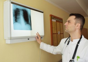 Узнайте, почему врач Мостовской ЦРБ Игорь Кузьмик выбрал профессию реаниматолога-анестезиолога