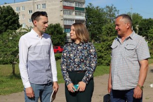 Два поколения династии Лесюк успешно трудятся в Мостовской сельхозтехнике