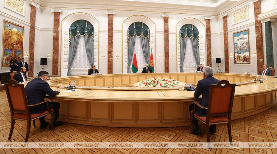 Укрепление доверия, истерики Запада и план действий в экономике. О чем говорил Лукашенко с главами МИД ОДКБ?